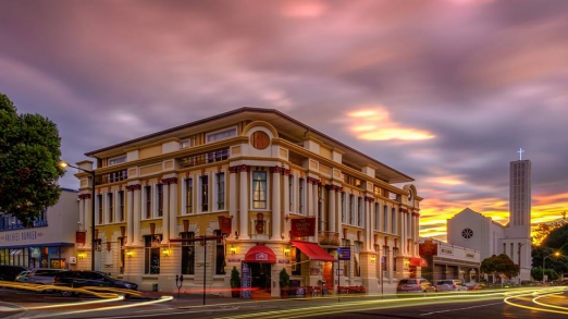 County Hotel - exterior 