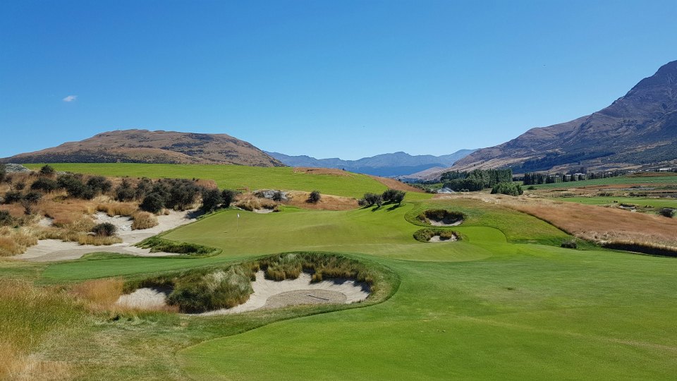 <h2>2019 New Zealand & Sydney Golf Cruise</h2>Azamara Quest (Jan)