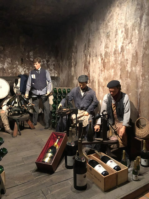 <h2>The Best of New Zealand Escorted 2018</h2>Taupo, Napier, Wellington & Queenstown