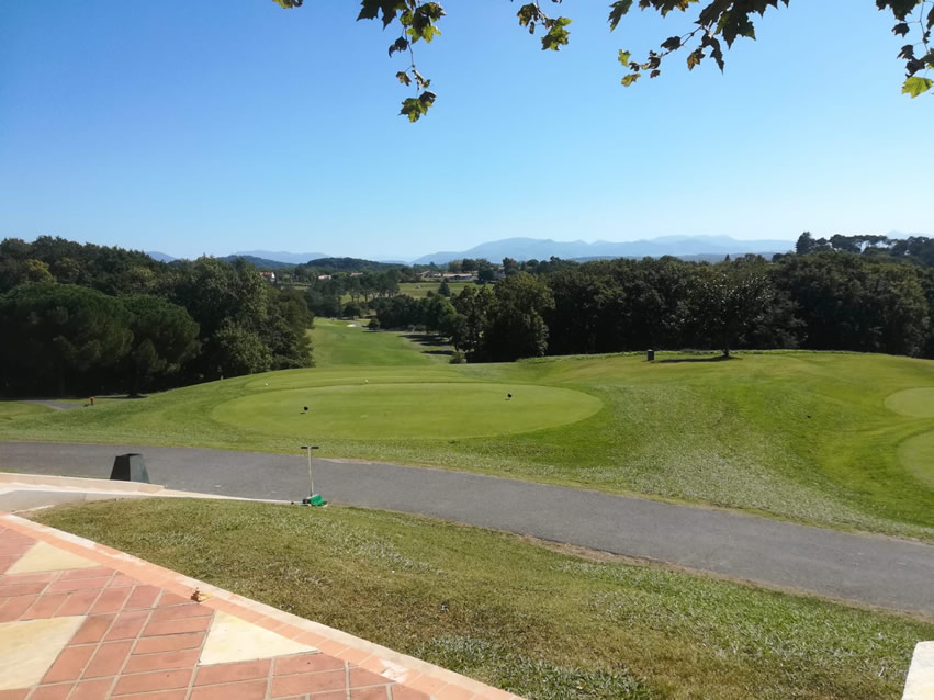 <h2>The Best of Southwest France Escorted 2019</h2>11 Nights in Bordeaux & Biarritz | 5 Rounds | 4 Wine Tastings | September 6 – 17